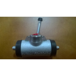 Cylinderek hamulcowy lewy Zetor 67112603