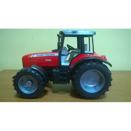 Zabawka Ciągnik Massey Fergusson 7480