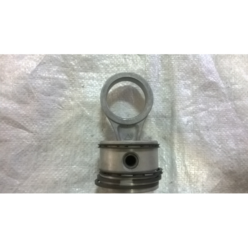 Tłok z korbowodem standard 60110005024, fi-65