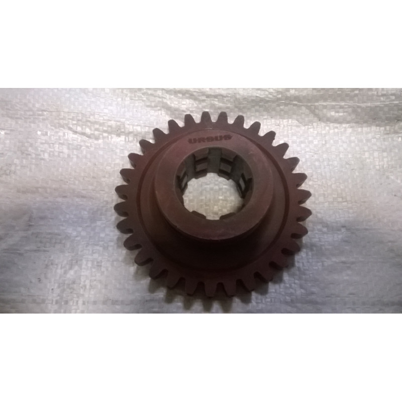 Koło zębate przesuwne napędu pompy hydraulicznej C-330 50011190